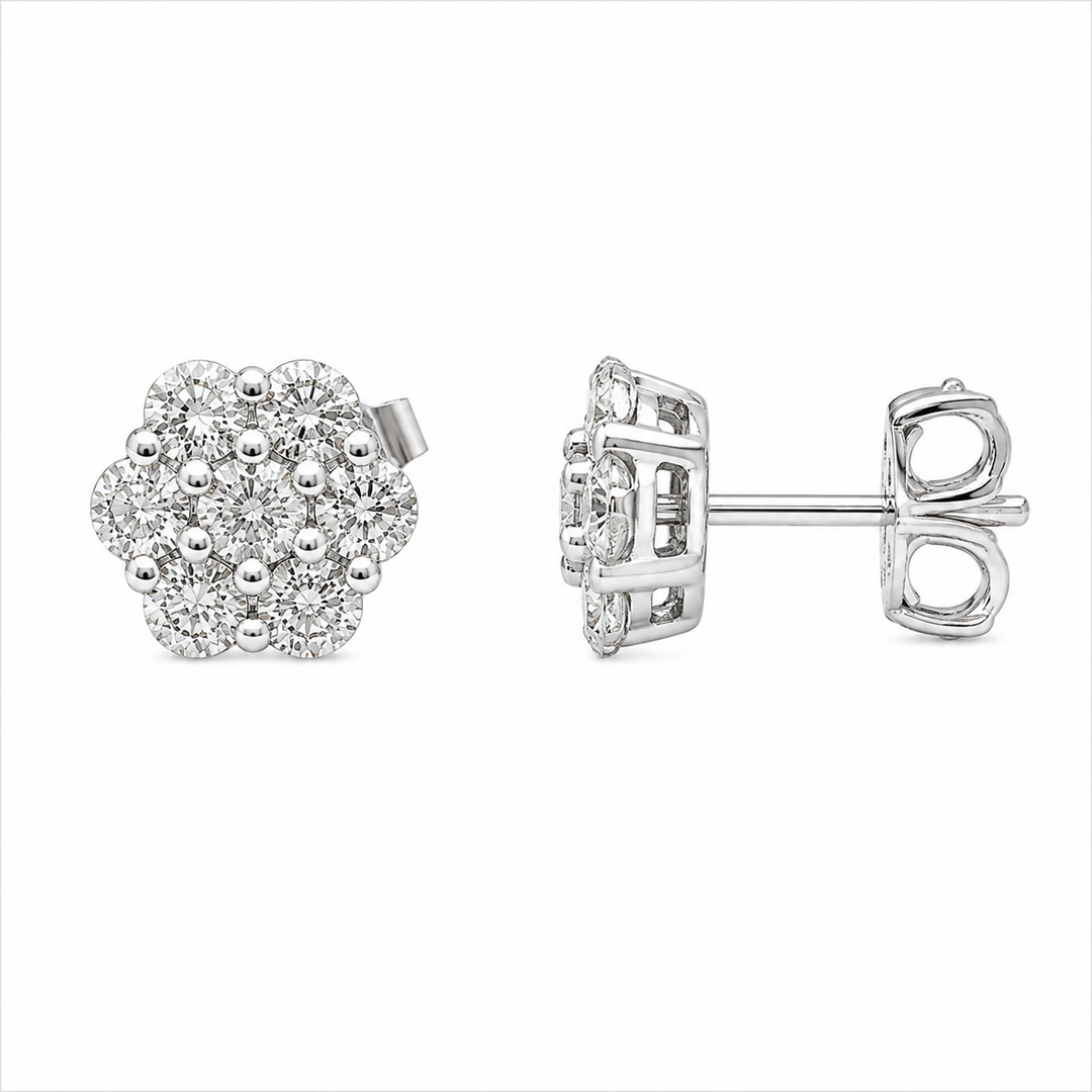 14k White Gold Stud Diamond Earrings 0.66 cttw