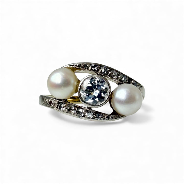 14k Yellow Gold Antique Diamond Estate Ring