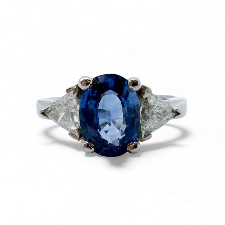 14k White Gold 3 Stone Sapphire Estate Ring