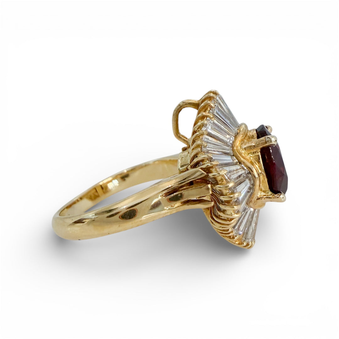 18k Yellow Gold Ballerina Ruby  Estate Ring