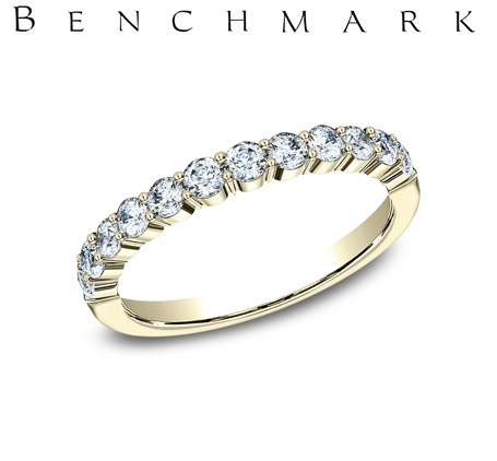 14k Yellow Gold Shared Prong 0.72ctw Round Diamond Wedding Band