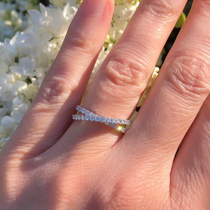 14k White Gold Contemporary Diamond Fashion Rings