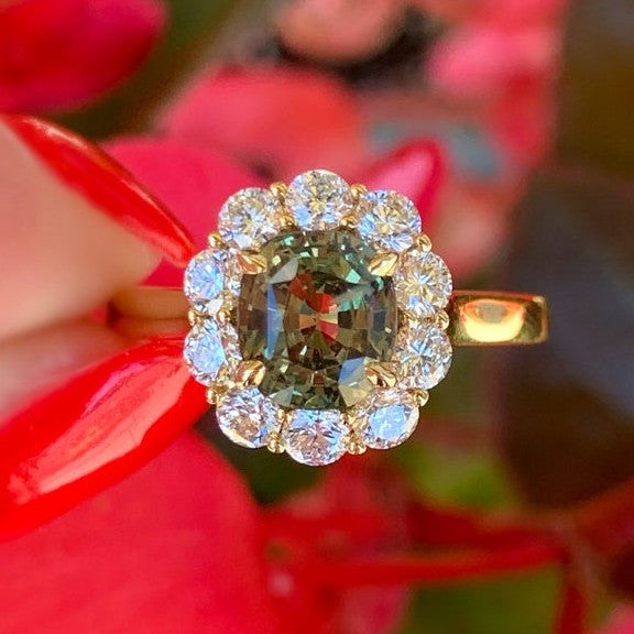 18k Yellow Gold Alexandrite Gemstone Ring