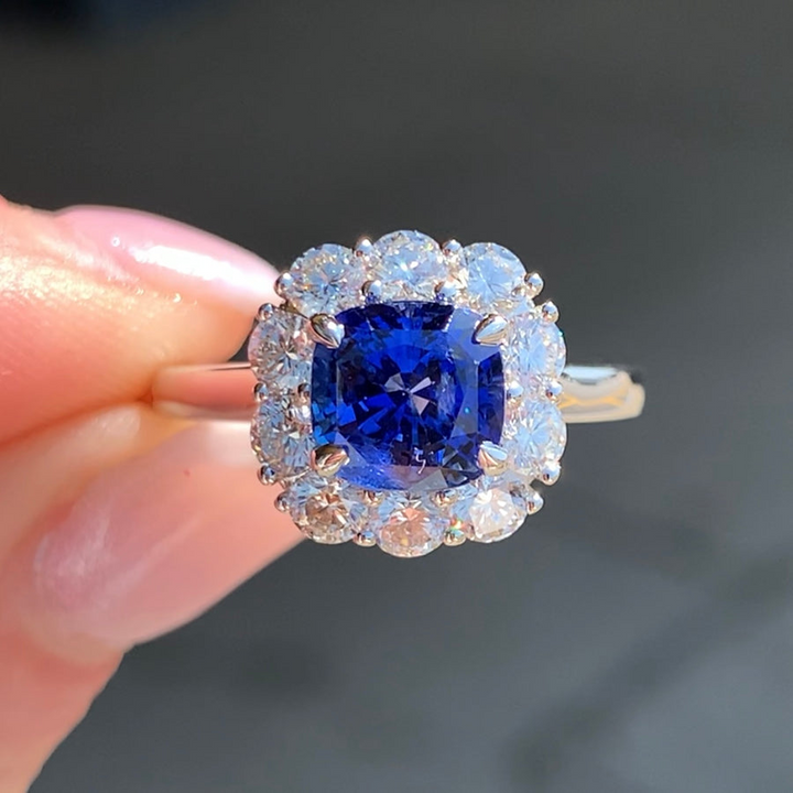 18k White Gold Sapphire Halo Ring