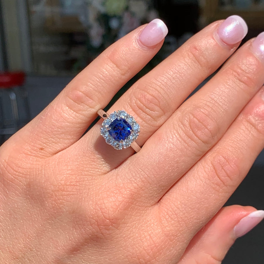 18k White Gold Sapphire Halo Ring