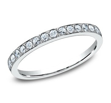 14k White Gold Pave Set 0.66ctw Round Diamond Wedding Band