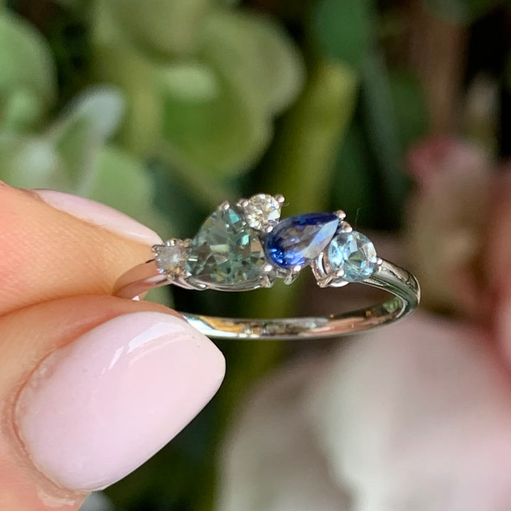18k White Gold Blue Gemstone Ring