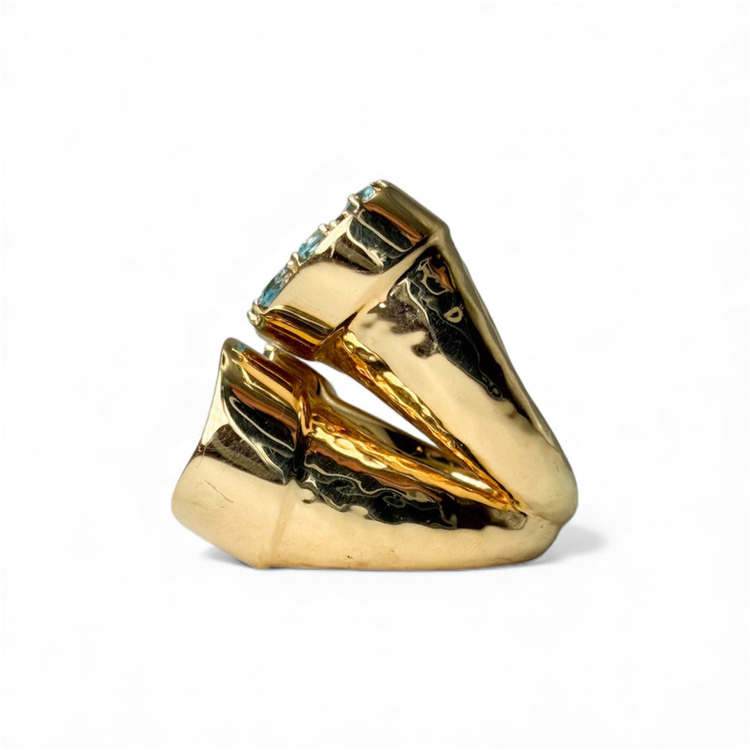18k Yellow Gold Estate Blue Topaz Ippolitta Ring