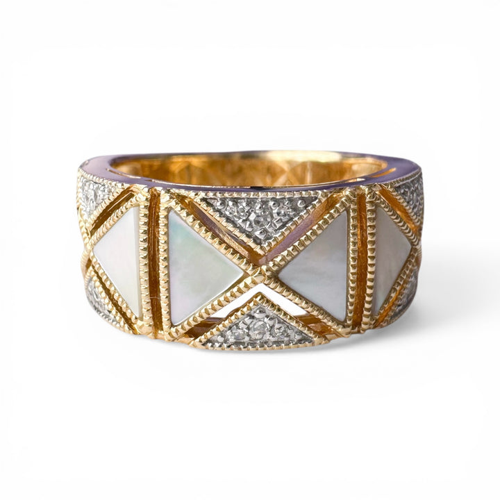 14k Yellow Gold Mother Of Pearl Geometric Ring