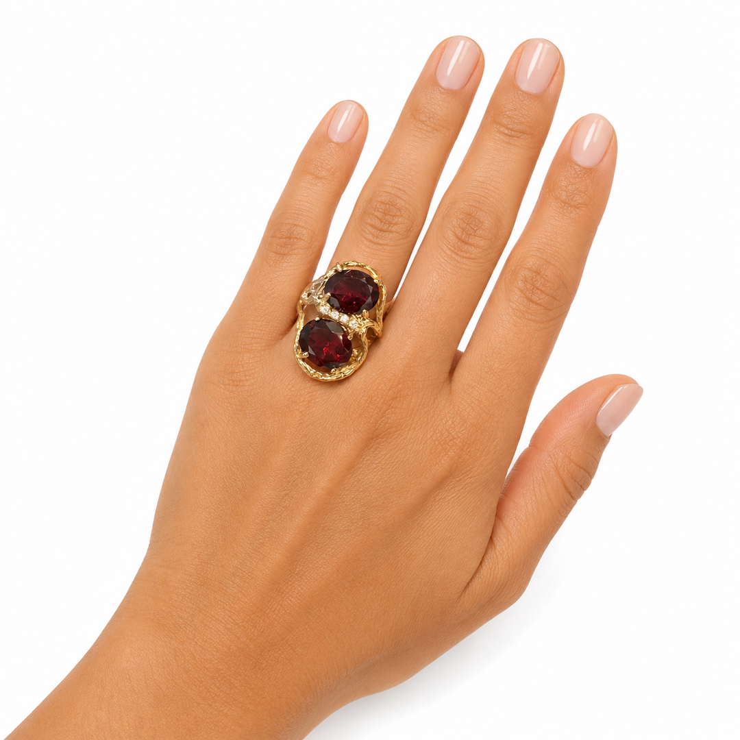 14k Yellow Garnet Estate Ring