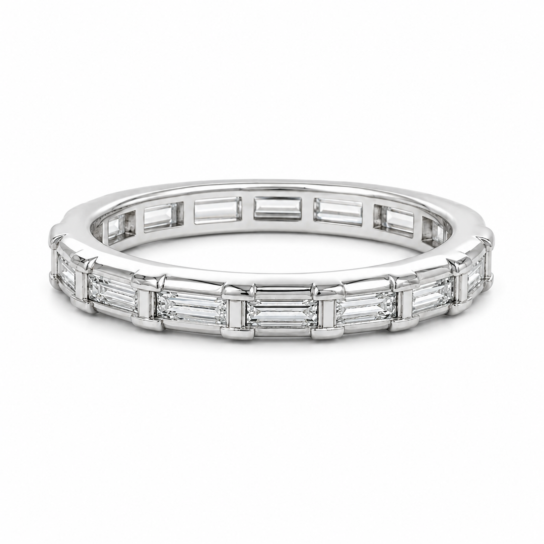 18k White Eternity Diamond Estate Ring