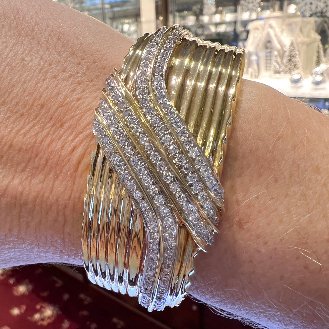 18k Yellow Gold Bangle Diamond Estate Bracelet