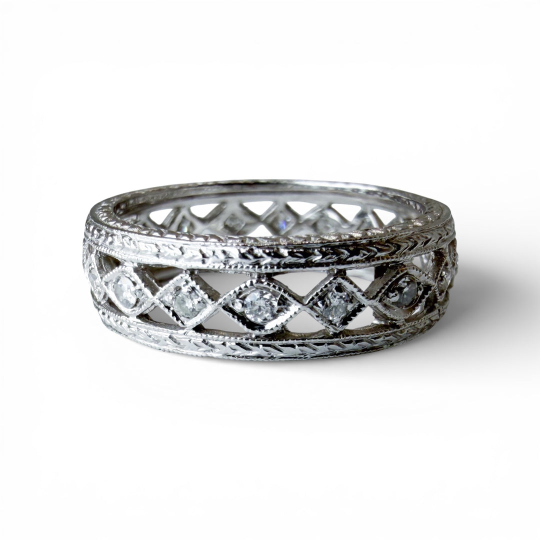 14k White Gold Vintage Diamond Estate Ring