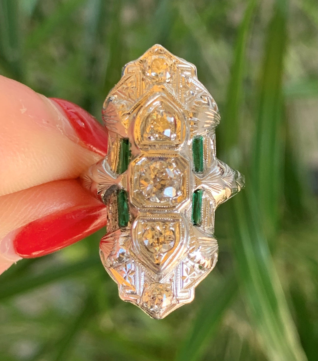 Platinum Art Deco Diamond Estate Ring