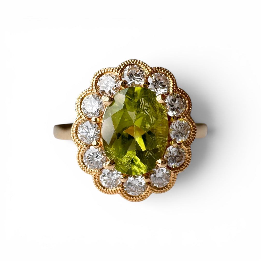 18k Yellow Gold Peridot Gemstone Ring