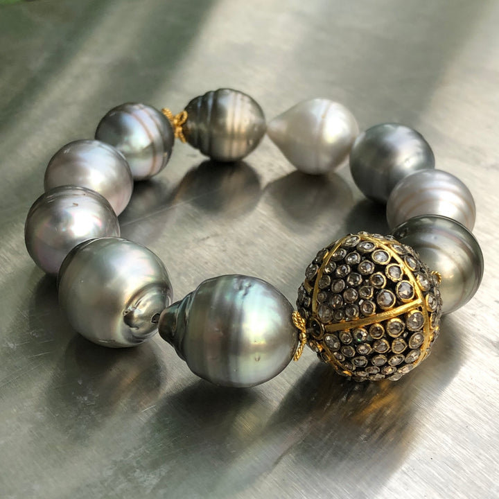 18k Yellow Gold Estate Pearls Designer Bracelet