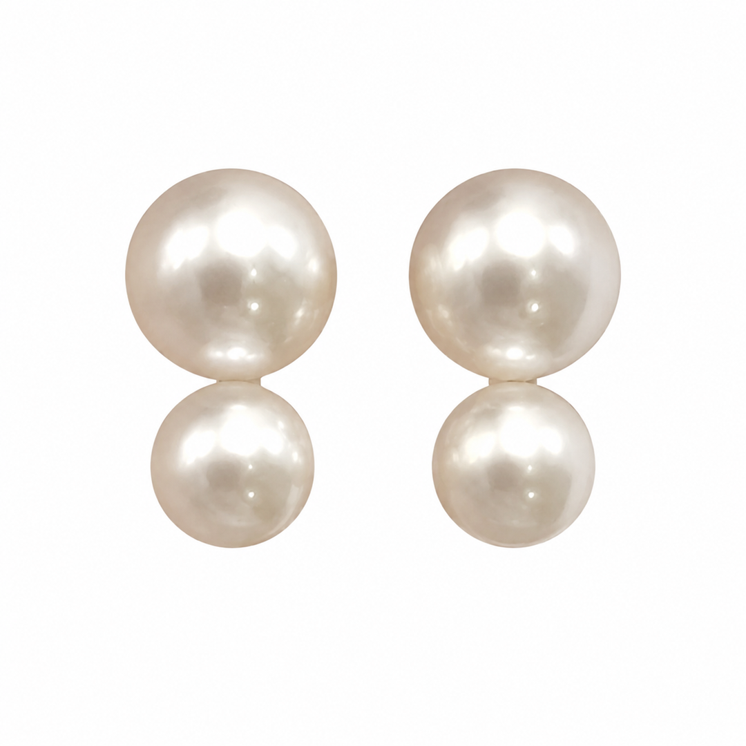 18k Stud Pearl Earrings