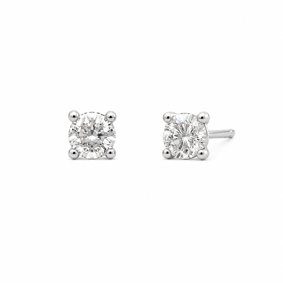 14k White Gold Stud Diamond Earrings 0.38 cttw