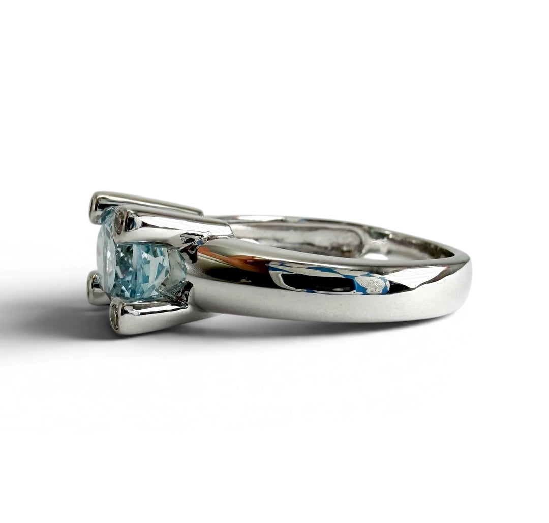 14k White Gold Aquamarine Estate Ring