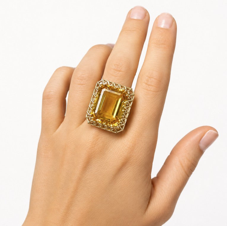 Estate 18k Yellow Gold Orthoclase Ring