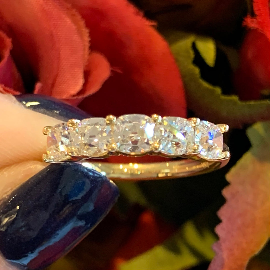 18k Yellow Gold Shared Prong 1.36ctw August Vintage Cushion Lab Grown Diamond Wedding Band