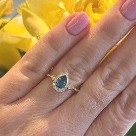 14k Yellow Gold Blue Topaz Gemstone Ring