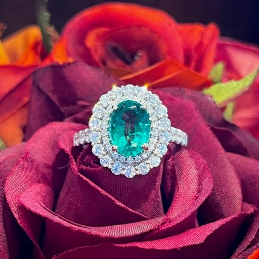 18k White Gold Emerald Halo Ring