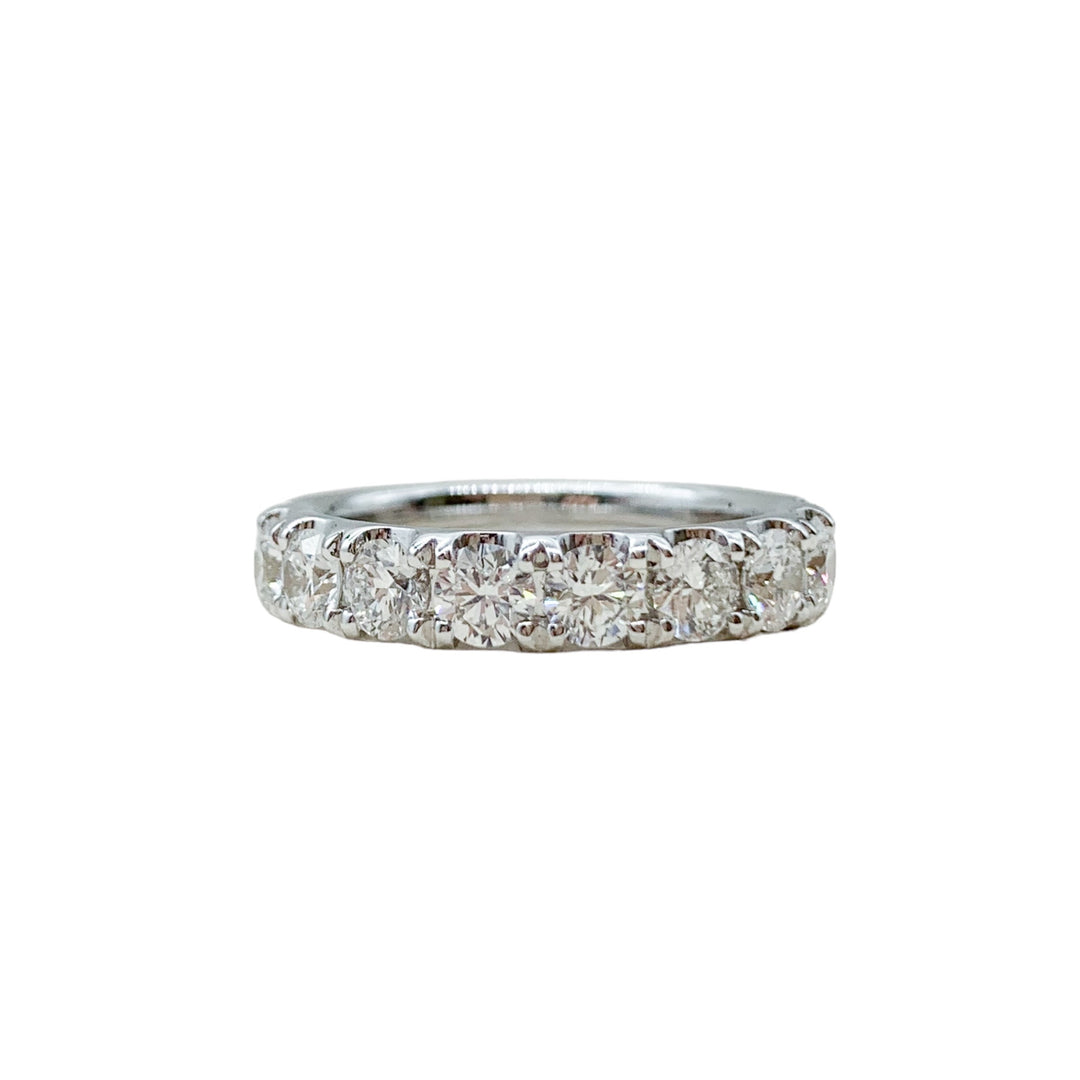 14k White Gold Shared Prong 2.00ctw Round Diamond Wedding Band