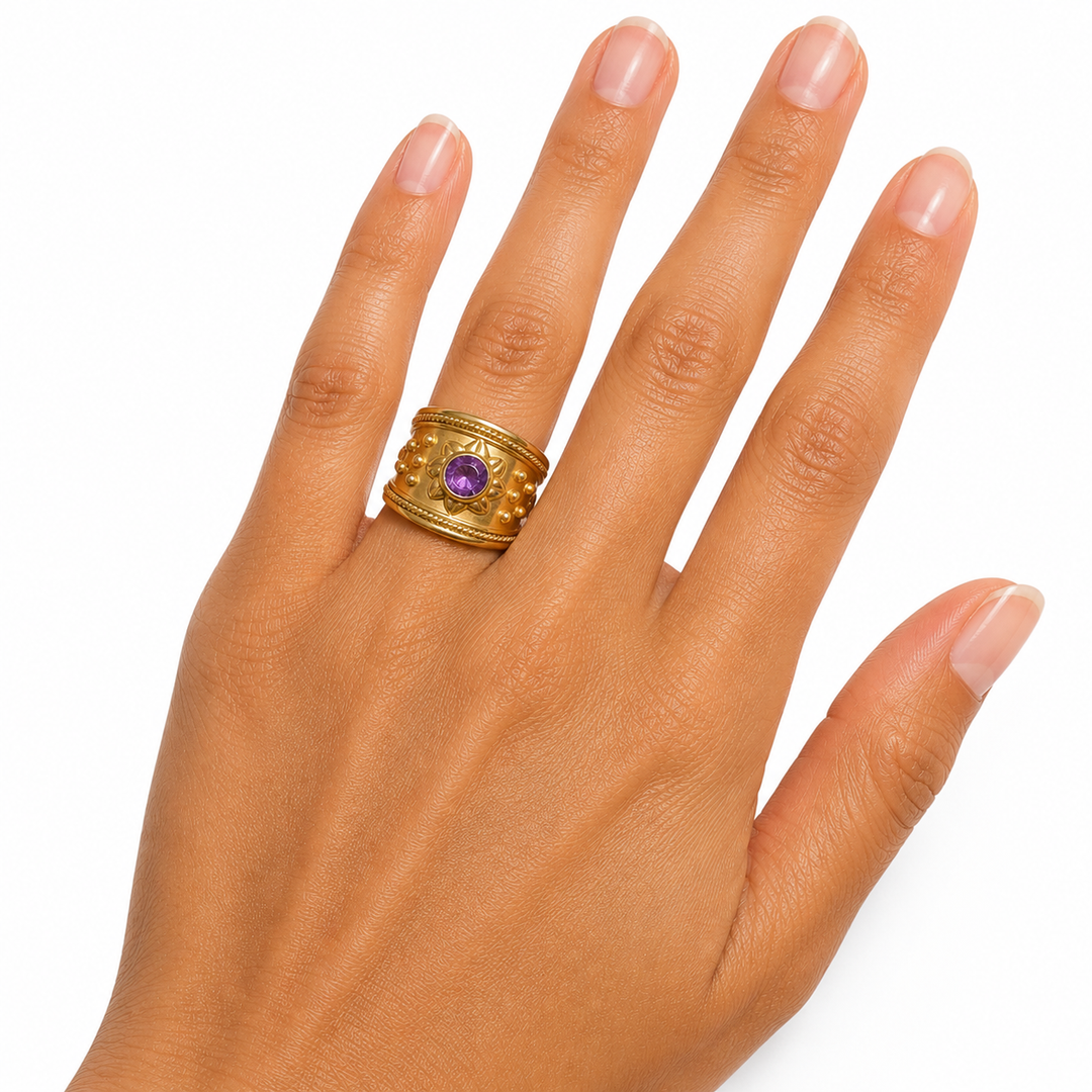 18k Yellow Gold Estate Amethyst Ring