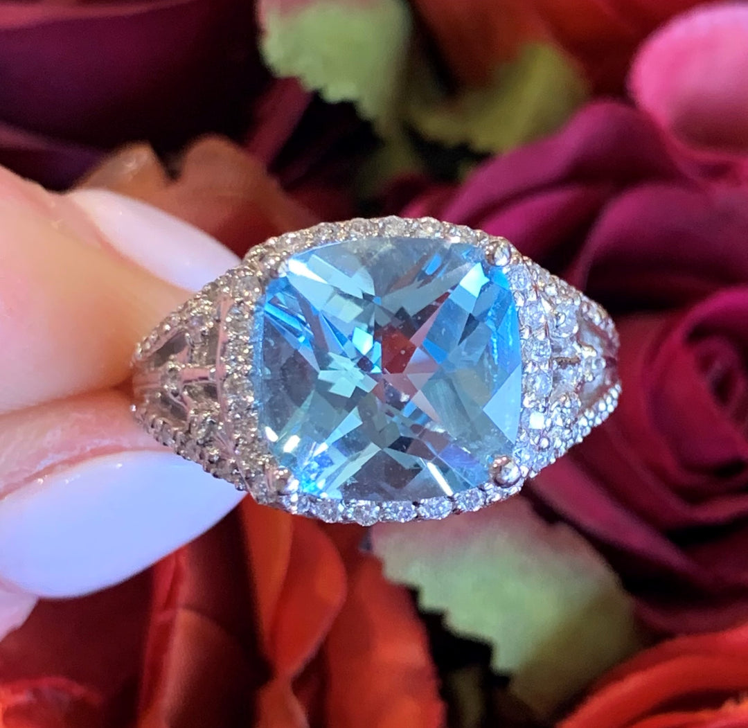14k White Gold Blue Topaz Gemstone Ring