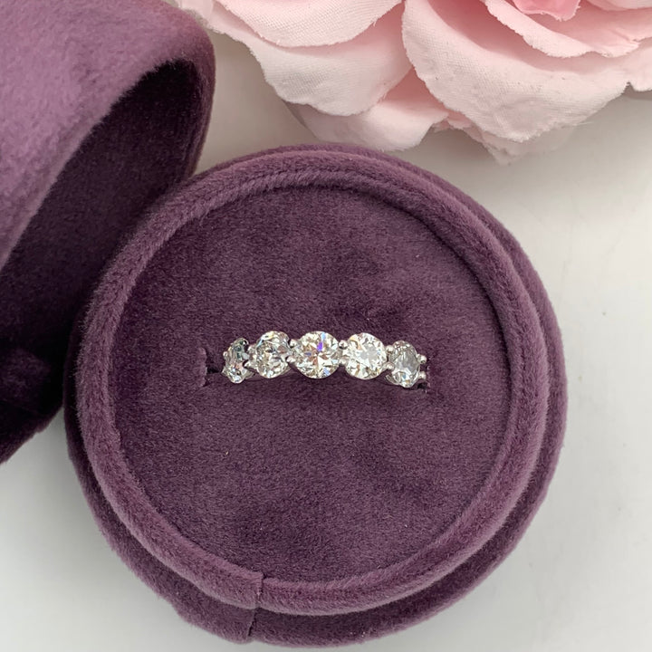14k White Gold 5 Stone Diamond Estate Ring