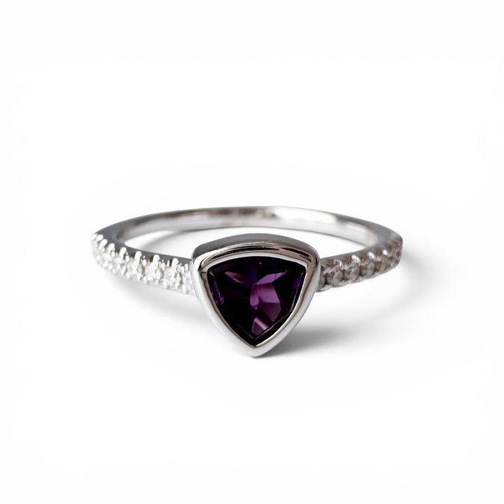 14k White Gold Amethyst Ring