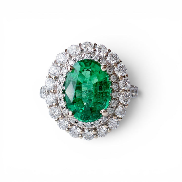 18k White Gold Emerald Halo Ring