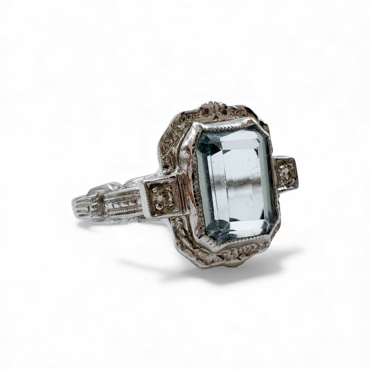 14k White Gold Antique Aquamarine Estate Ring