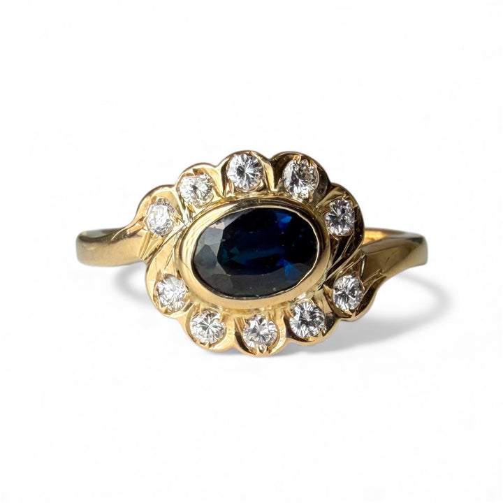 14k Yellow Gold Flower Sapphire Estate Ring
