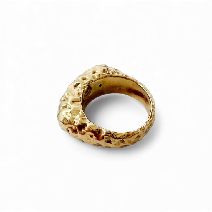 14k Yellow Gold Hammred Estate Ring