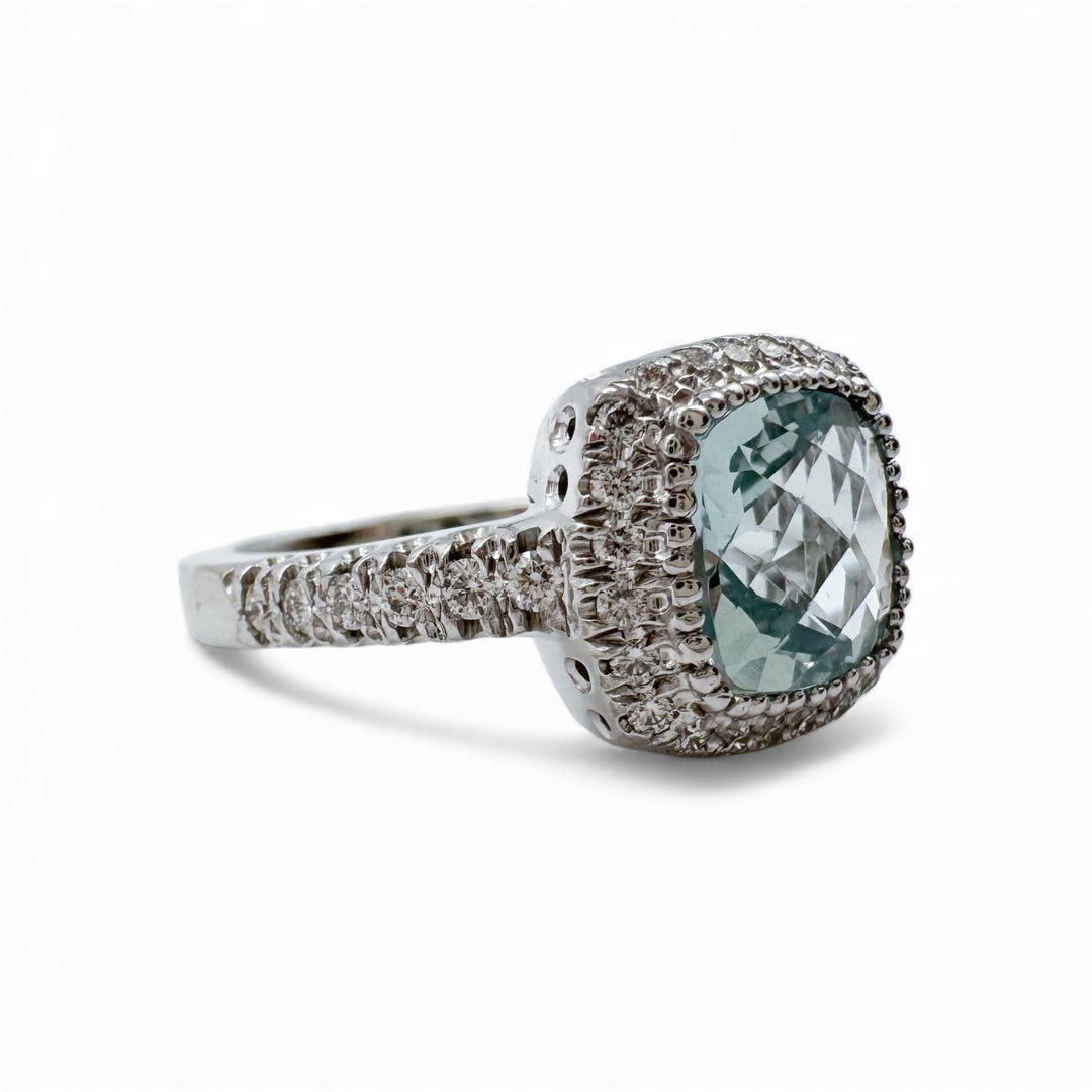 14k White Gold Aquamarine Estate Ring