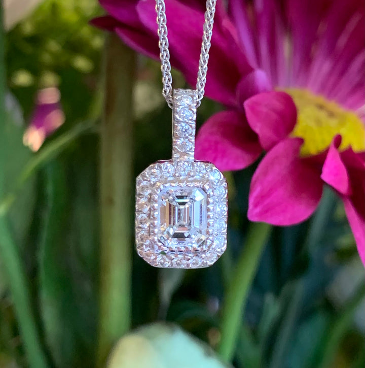 14k White Gold Halo Diamond Pendant