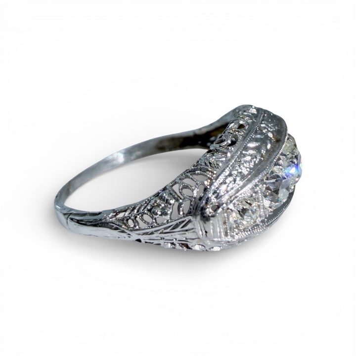 14k White Gold Antique Diamonds Estate Ring