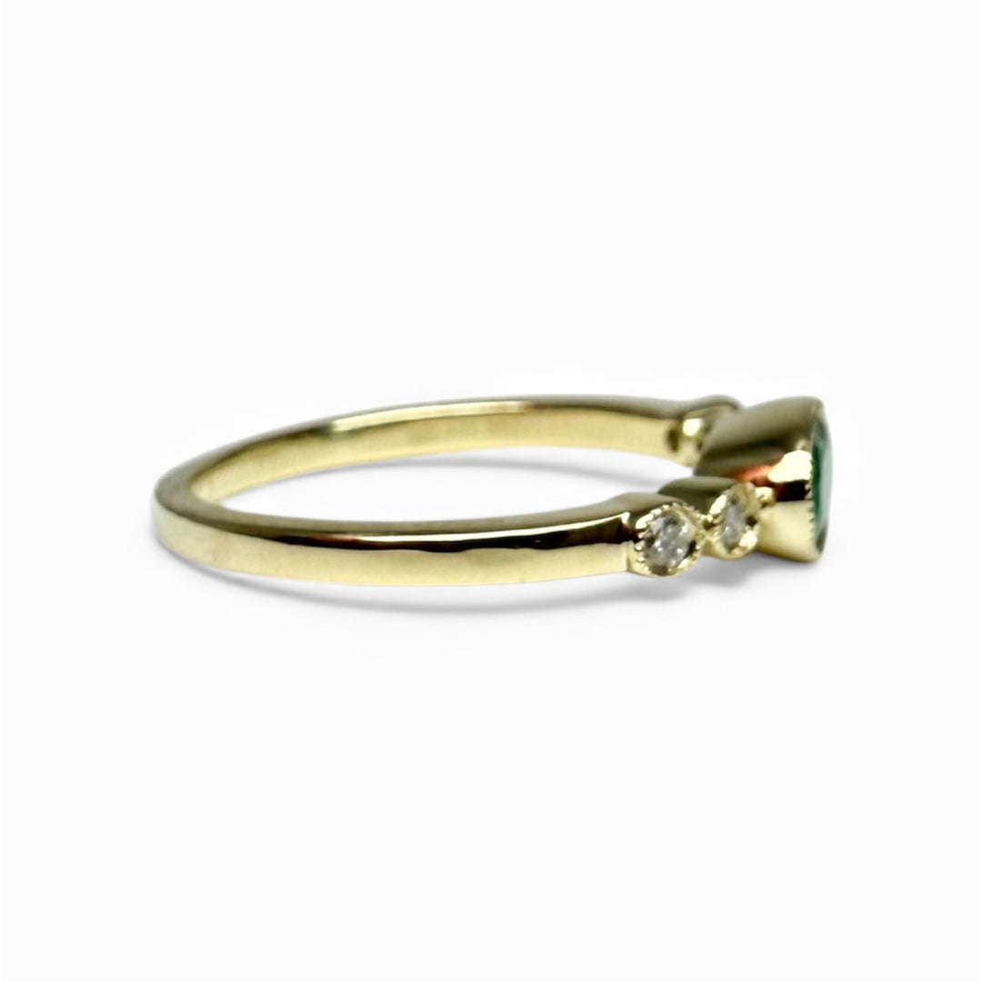 14k Yellow Gold Emerald Estate Ring