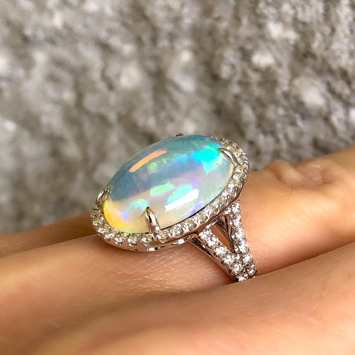 14k White Gold Opal Gemstone Ring