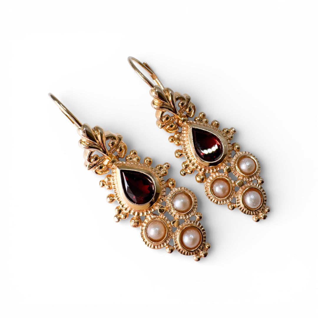 14k Yellow Gold Vintage Garnets Estate Earrings