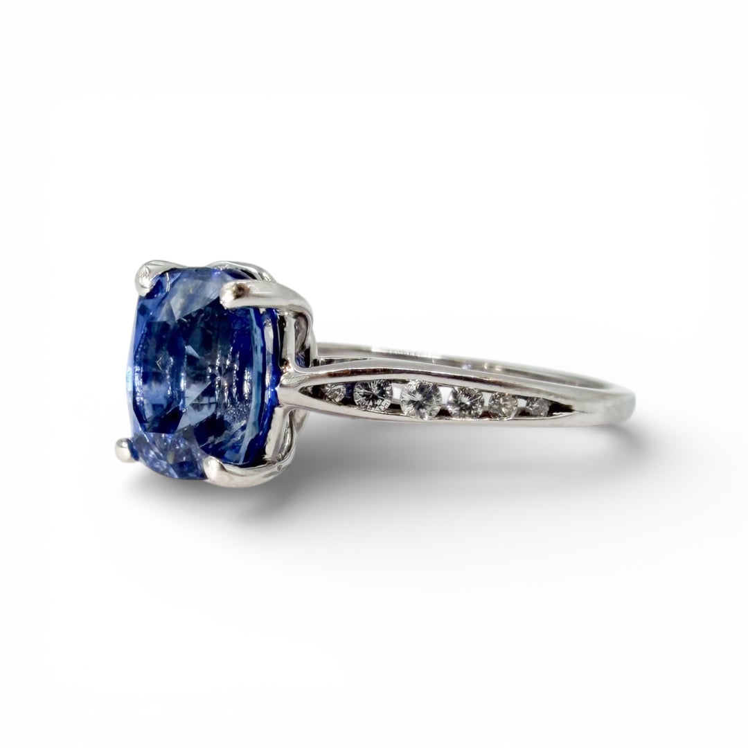 14k White Gold Sapphire Estate Ring