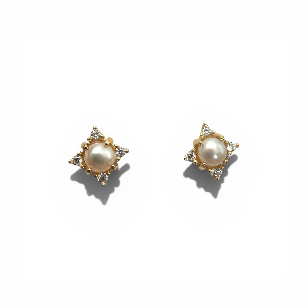 14k Yellow Gold Stud Pearl CZ stud Earrings
