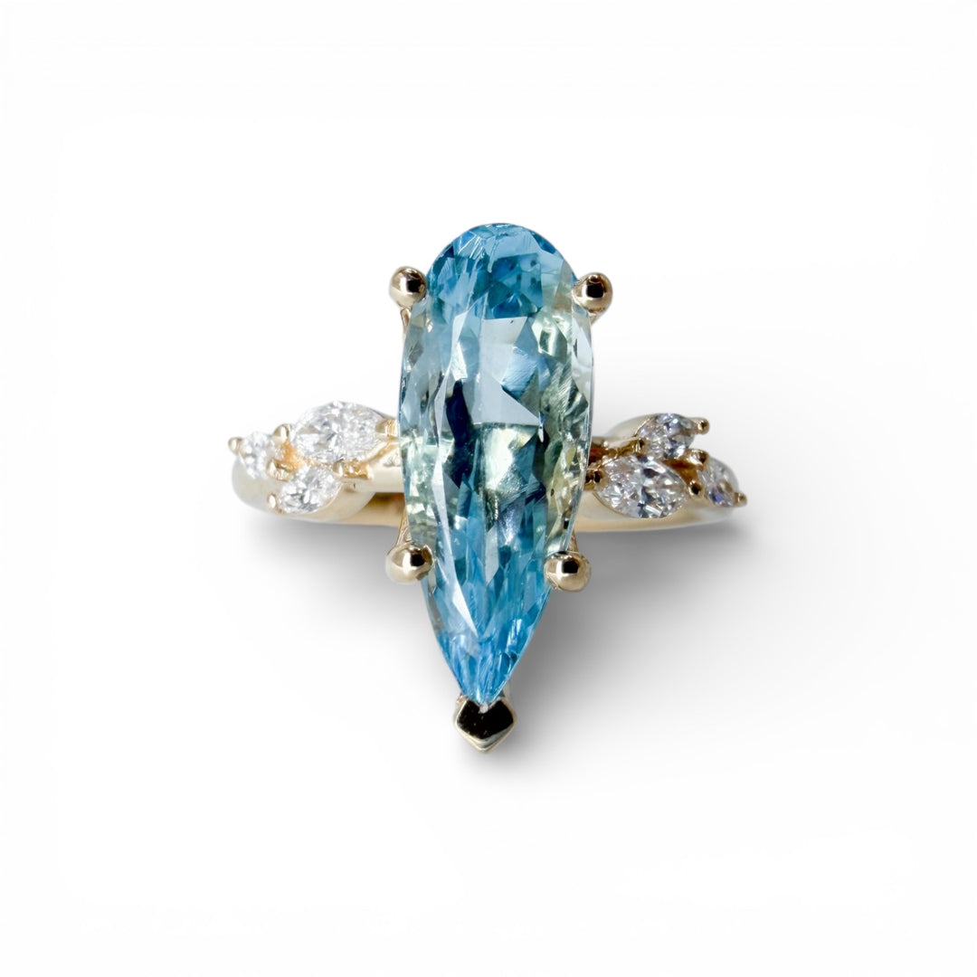 14k Yellow Gold Aquamarine Ring