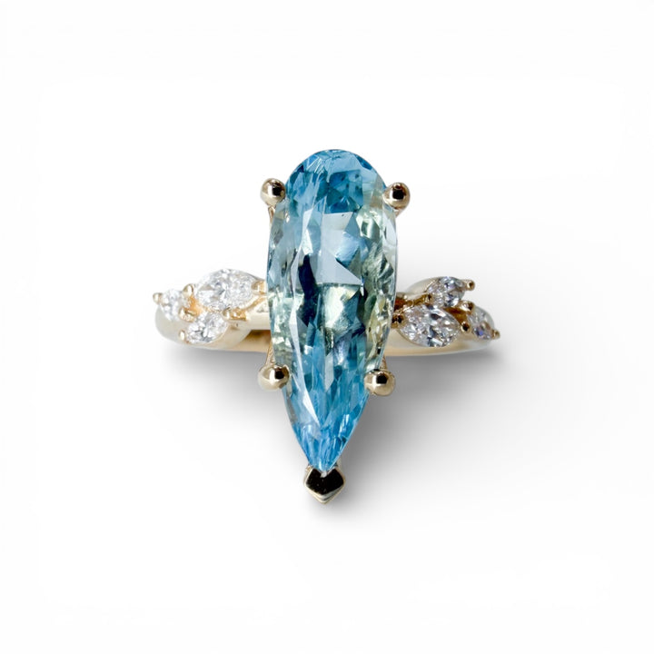 14k Yellow Gold Aquamarine Ring