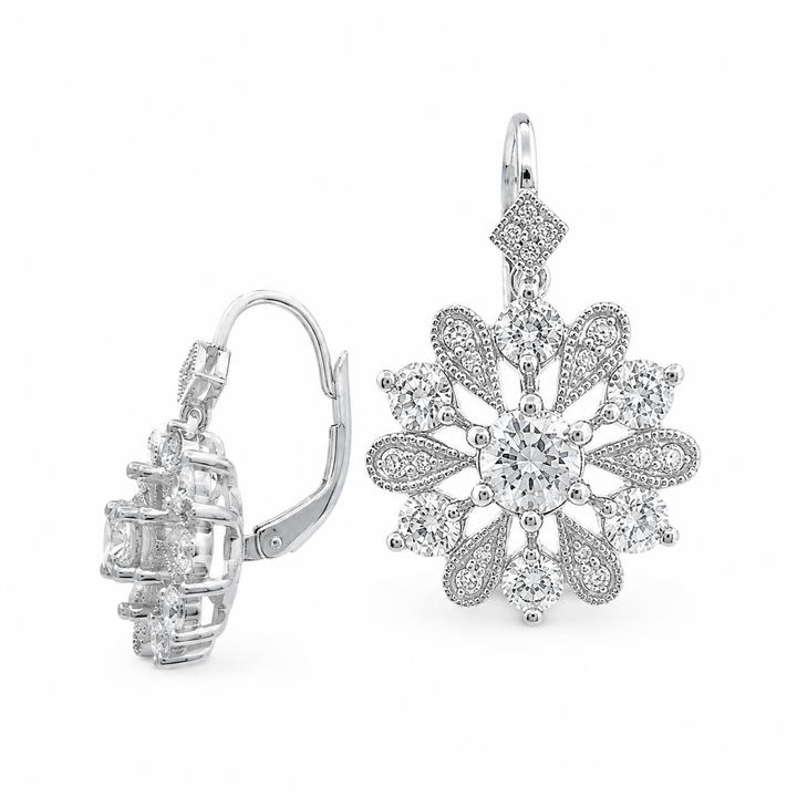 18k White Flower Diamond Estate Earrings