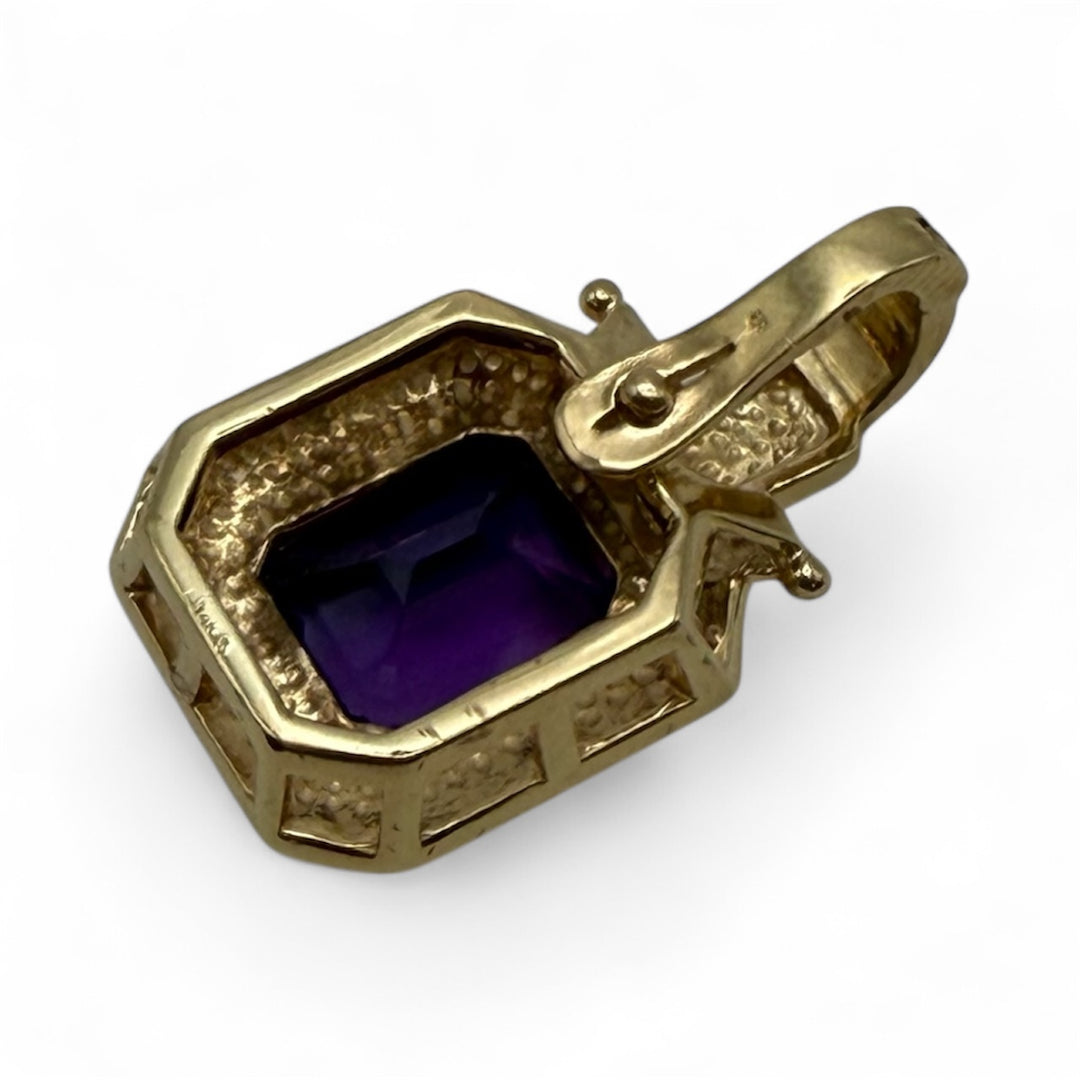 14k Yellow Gold Estate Amethyst Pendant