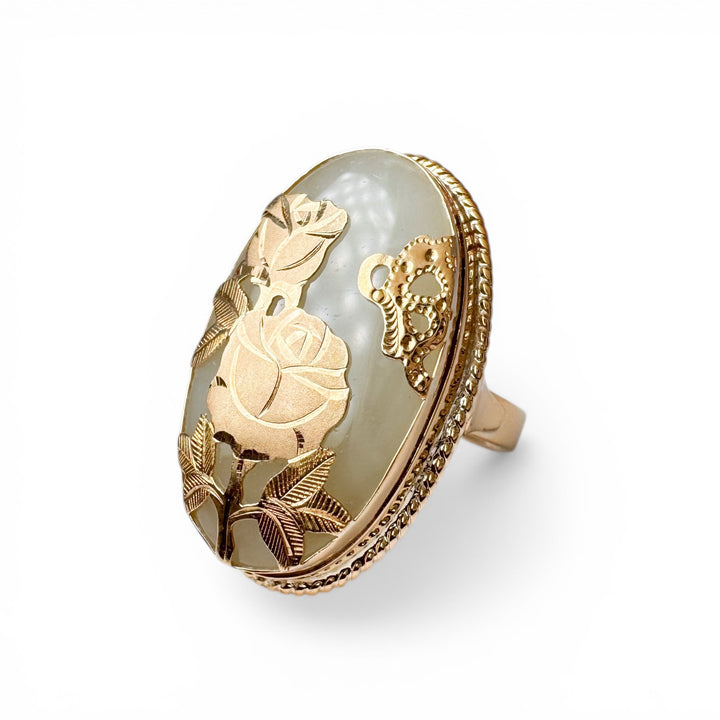 18k Yellow Gold Floral Chalcedony Estate Ring