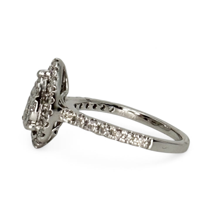 10k White Gold Diamond Estate Ring